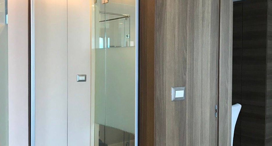 For rent 1 bed condo 