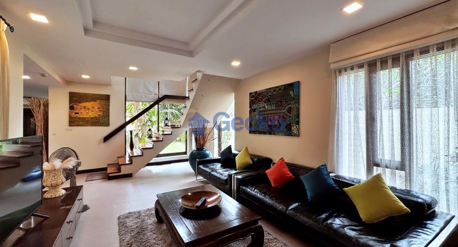 Haus zur Miete mit 5 Zimmer in Bang Lamung, Chonburi