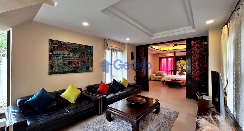 Haus zur Miete mit 5 Zimmer in Bang Lamung, Chonburi