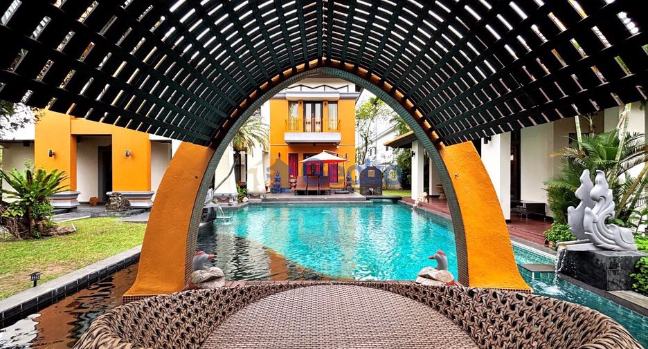 Haus zur Miete mit 5 Zimmer in Bang Lamung, Chonburi