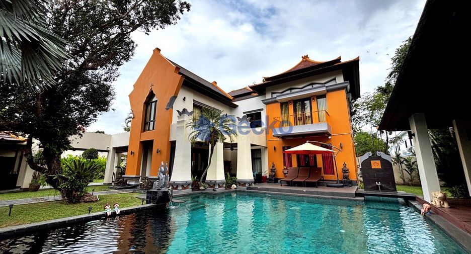 Haus zur Miete mit 5 Zimmer in Bang Lamung, Chonburi