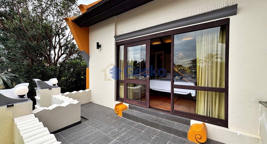 Haus zur Miete mit 5 Zimmer in Bang Lamung, Chonburi