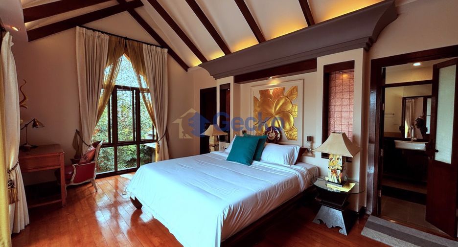 Haus zur Miete mit 5 Zimmer in Bang Lamung, Chonburi