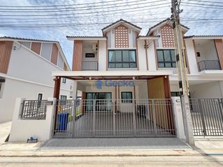 Haus zur Miete mit 3 Zimmer in Bang Lamung, Chonburi