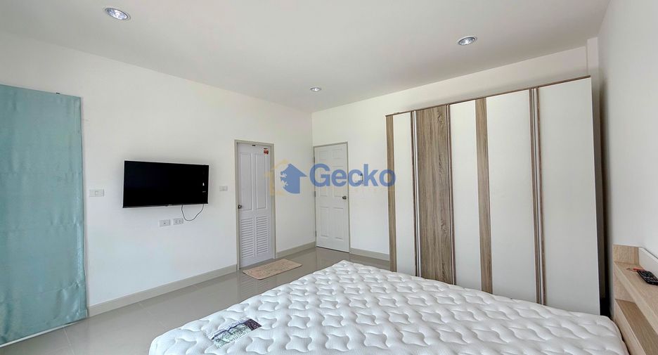 Haus zur Miete mit 3 Zimmer in Bang Lamung, Chonburi