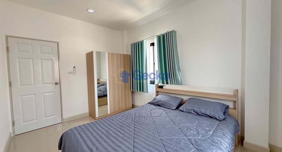 Haus zur Miete mit 3 Zimmer in Bang Lamung, Chonburi