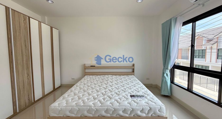Haus zur Miete mit 3 Zimmer in Bang Lamung, Chonburi