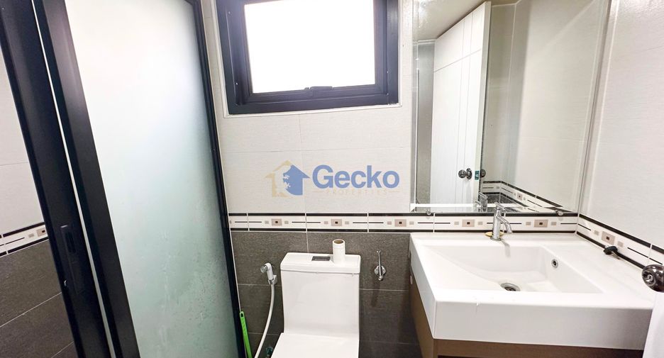 For rent 4 bedrooms house in Bang Lamung, Chonburi