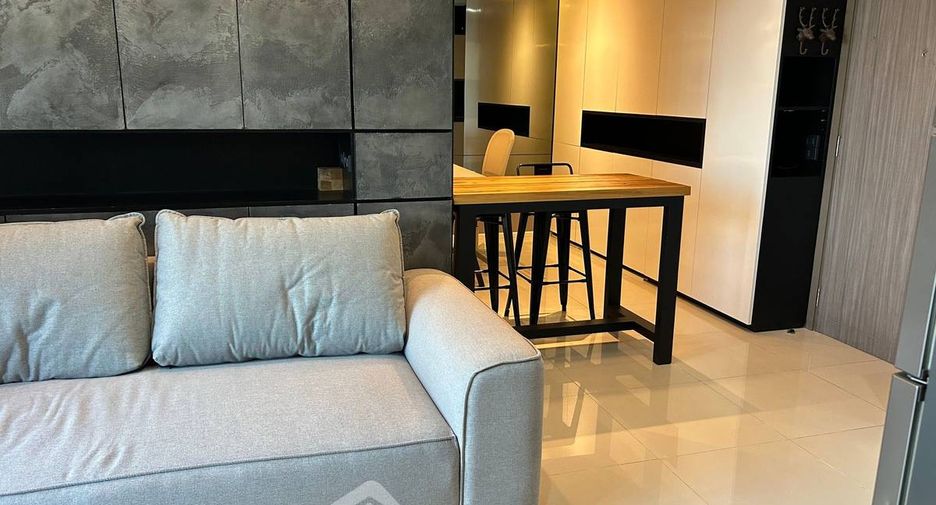 Condo en alquiler de 1 habitaciones en Huai Khwang, Bangkok