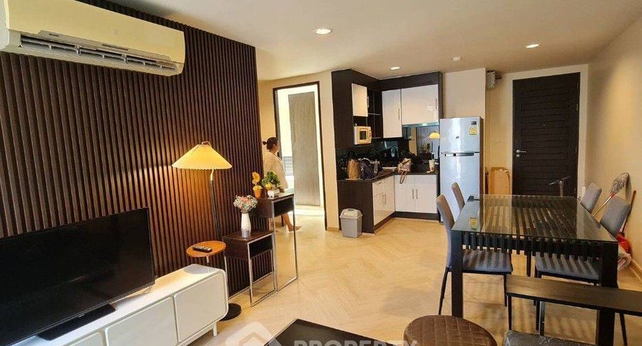 For rent 2 bedrooms condo in Watthana, Bangkok