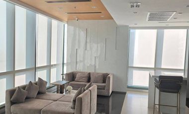 À louer 2 chambres condo à Pathum Wan, Bangkok