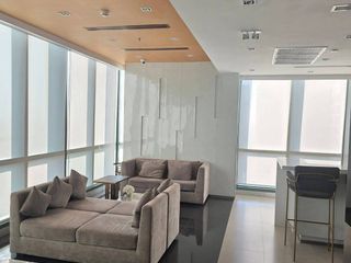 À louer 2 chambres condo à Pathum Wan, Bangkok