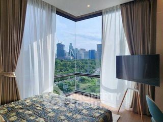 À louer 2 chambres condo à Pathum Wan, Bangkok
