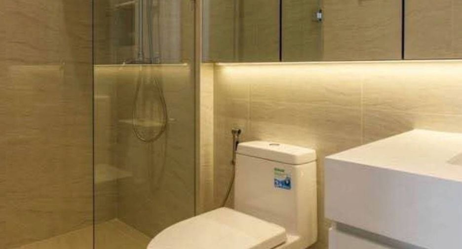 For rent 2 bedrooms condo in Pathum Wan, Bangkok