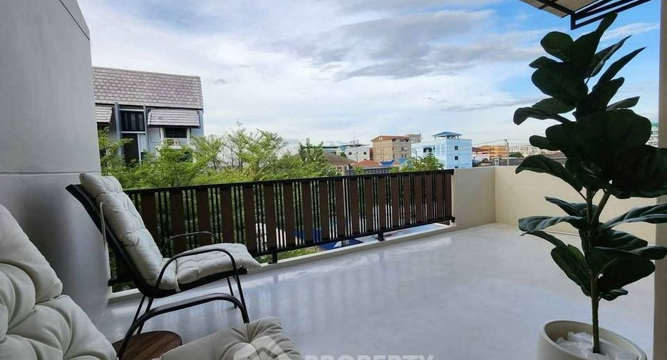 Reihenhaus zur Miete mit 4 Zimmer in Suan Luang, Bangkok