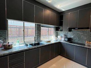 For rent 4 bedrooms house in Saphan Sung, Bangkok