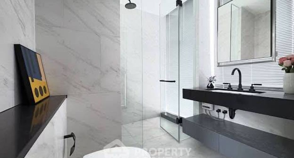 For rent 2 bedrooms condo in Sathon, Bangkok