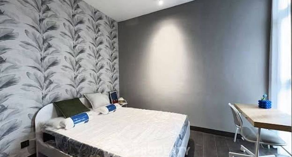 For rent 2 bedrooms condo in Sathon, Bangkok