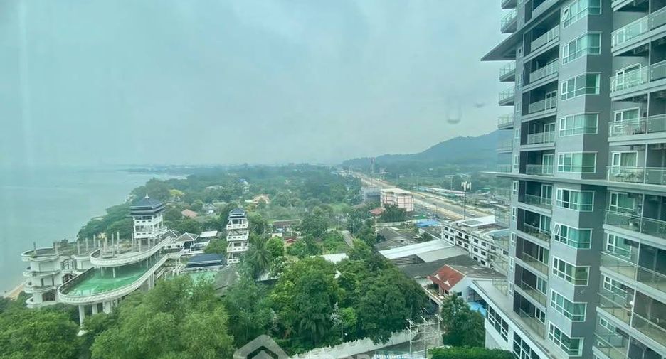 Condo en alquiler de 2 habitaciones en Si Racha, Chonburi