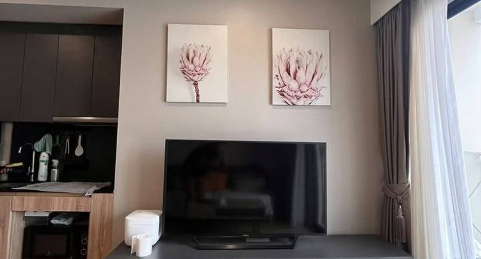 For rent 2 bedrooms condo in Sathon, Bangkok