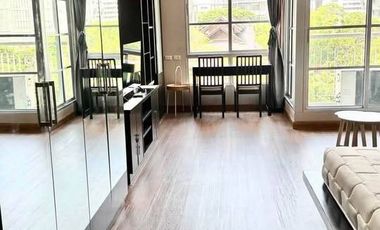 Condo en alquiler de 1 habitaciones en Khlong Toei, Bangkok