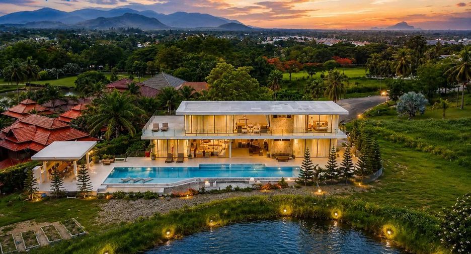For sale 6 bedrooms villa in Cha Am, Phetchaburi