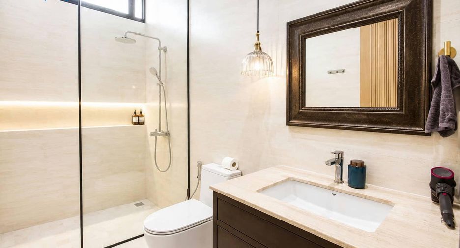For sale 6 bedrooms villa in Cha Am, Phetchaburi