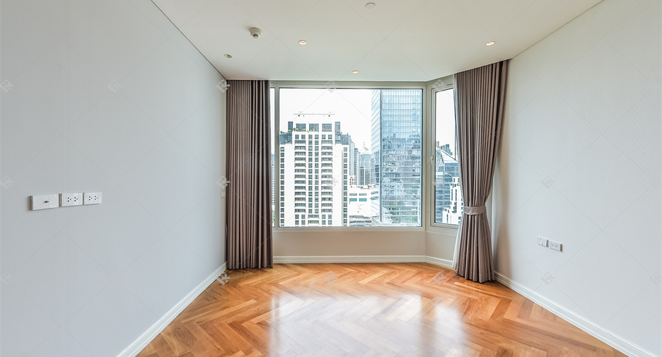 Wohnung zur Miete mit 3 Zimmer in Pathum Wan, Bangkok
