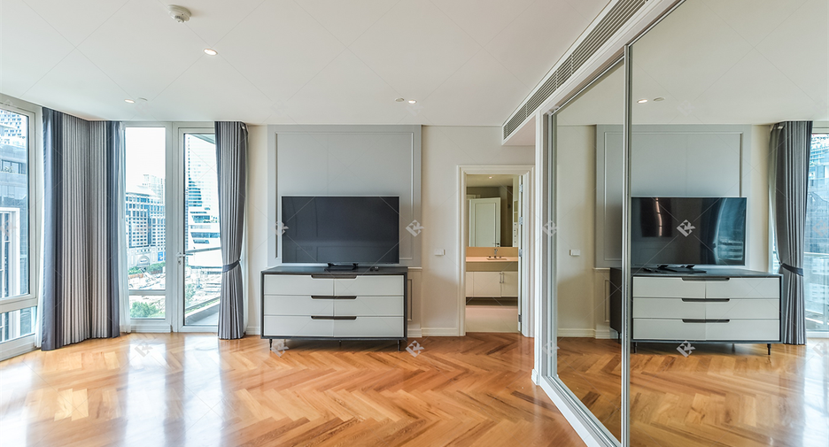Wohnung zur Miete mit 3 Zimmer in Pathum Wan, Bangkok