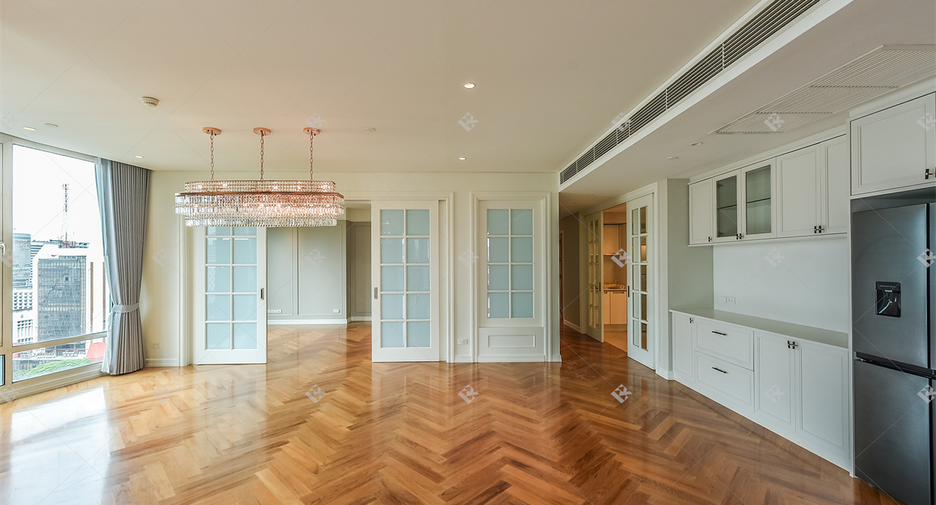 Wohnung zur Miete mit 3 Zimmer in Pathum Wan, Bangkok