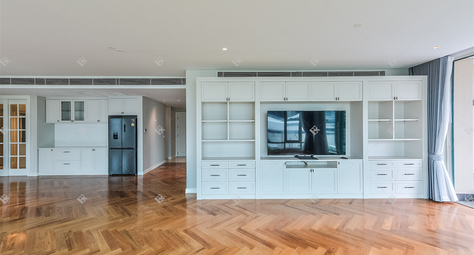 Wohnung zur Miete mit 3 Zimmer in Pathum Wan, Bangkok