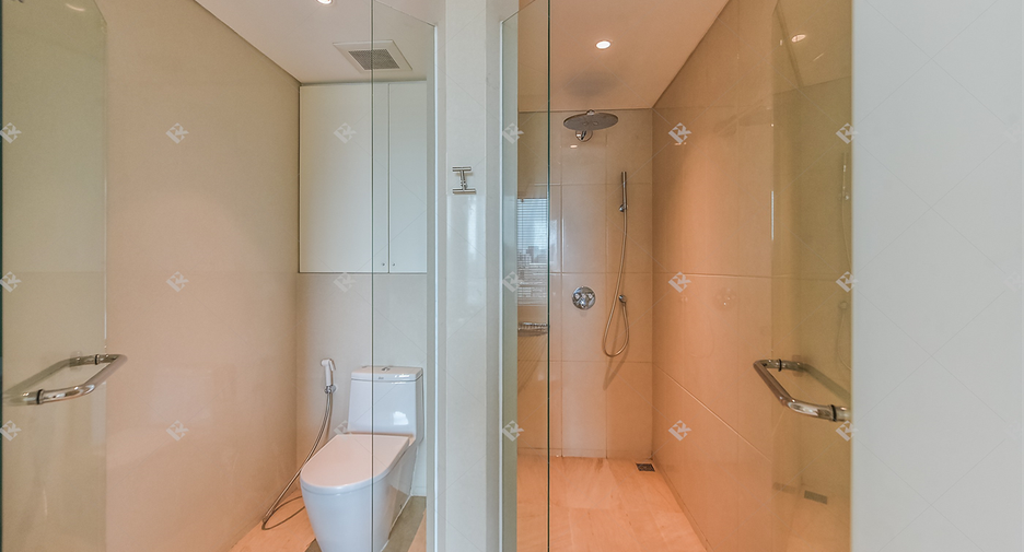 Wohnung zur Miete mit 3 Zimmer in Pathum Wan, Bangkok