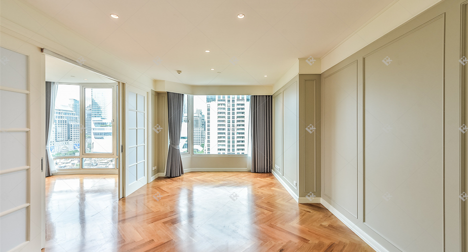 Wohnung zur Miete mit 3 Zimmer in Pathum Wan, Bangkok