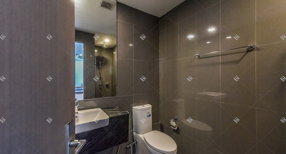 À vendre 2 chambres condo 