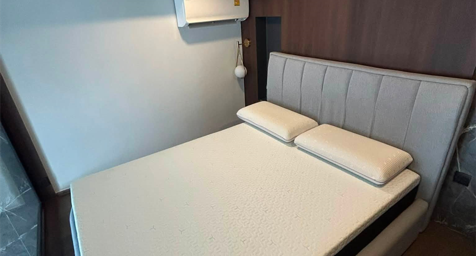 Condo en alquiler de 1 habitaciones en Bang Rak, Bangkok