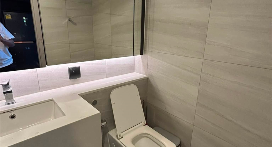 Condo en alquiler de 1 habitaciones en Bang Rak, Bangkok