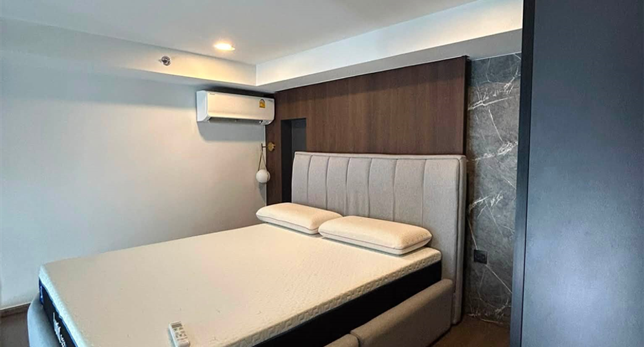Condo en alquiler de 1 habitaciones en Bang Rak, Bangkok