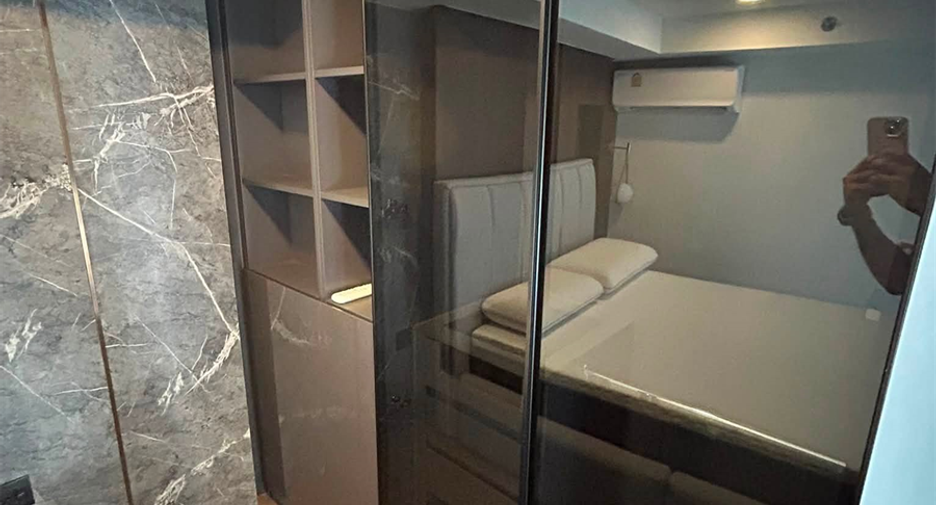 Condo en alquiler de 1 habitaciones en Bang Rak, Bangkok
