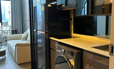 Condo en alquiler de 1 habitaciones en Bang Rak, Bangkok