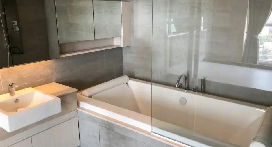 For sale 3 bedrooms condo in Jomtien, Pattaya