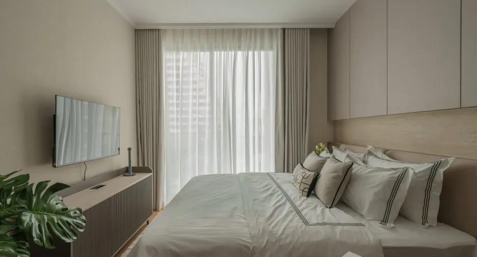For rent 2 bedrooms condo in Watthana, Bangkok