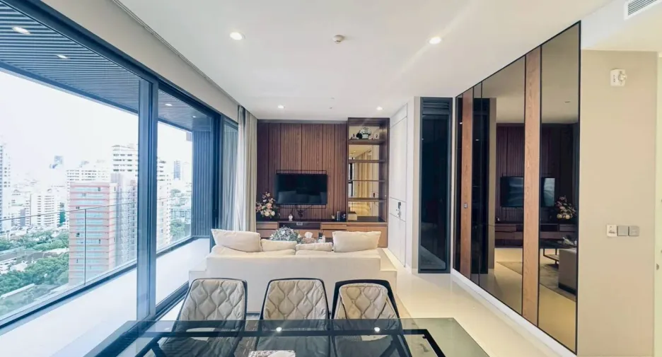 À louer 2 chambres condo à Khlong Toei, Bangkok