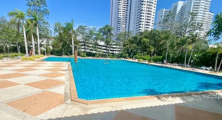 Wohnung zum Kauf mit Studio in Bang Lamung, Chonburi