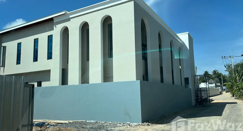 Villa en venta y en alquiler de 4 habitaciones en Thalang, Phuket