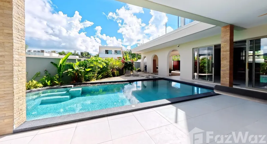 Villa en venta y en alquiler de 4 habitaciones en Thalang, Phuket