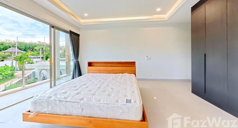 Villa en venta y en alquiler de 4 habitaciones en Thalang, Phuket