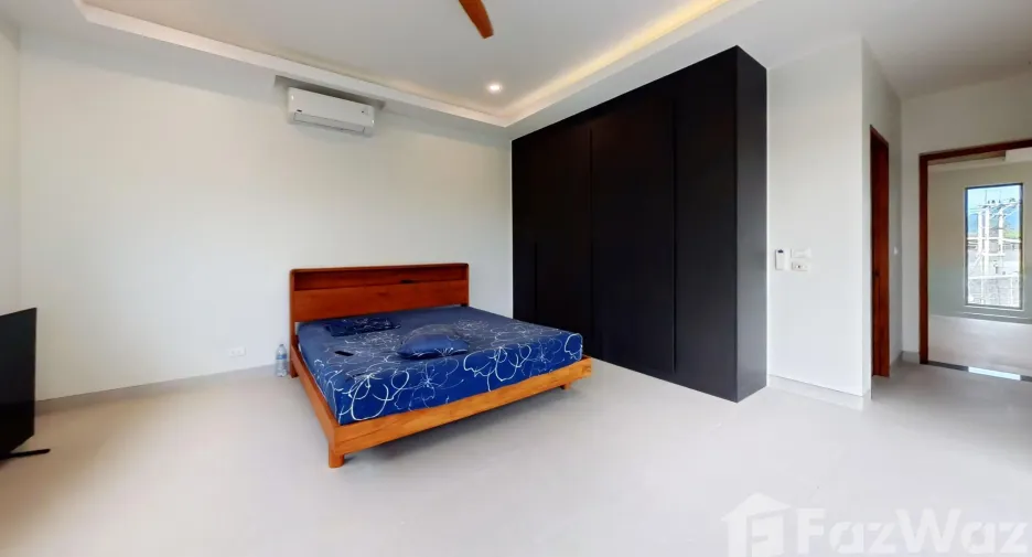 Villa en venta y en alquiler de 4 habitaciones en Thalang, Phuket