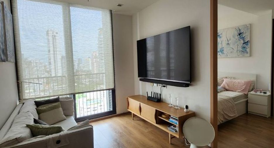 Condo en alquiler de 3 habitaciones en Watthana, Bangkok