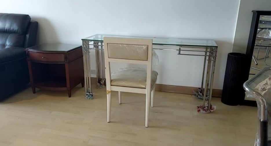 À louer 2 chambres condo 