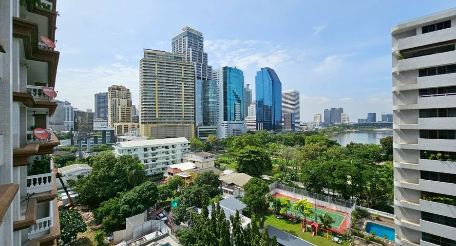 出租 4 卧室 公寓 在 Khlong Toei, 曼谷